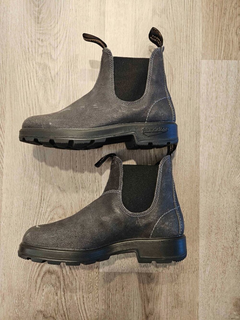 Blundstone Women's #1910 Steel Grey Suede Boots, Size 7